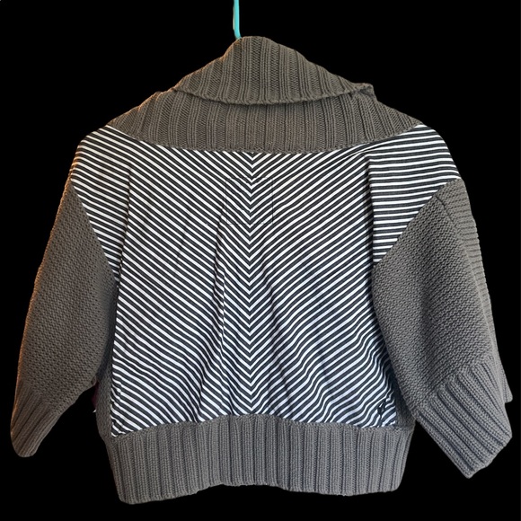 Volcom crop sweater, cowl neck, striped back - Picture 2 of 2
